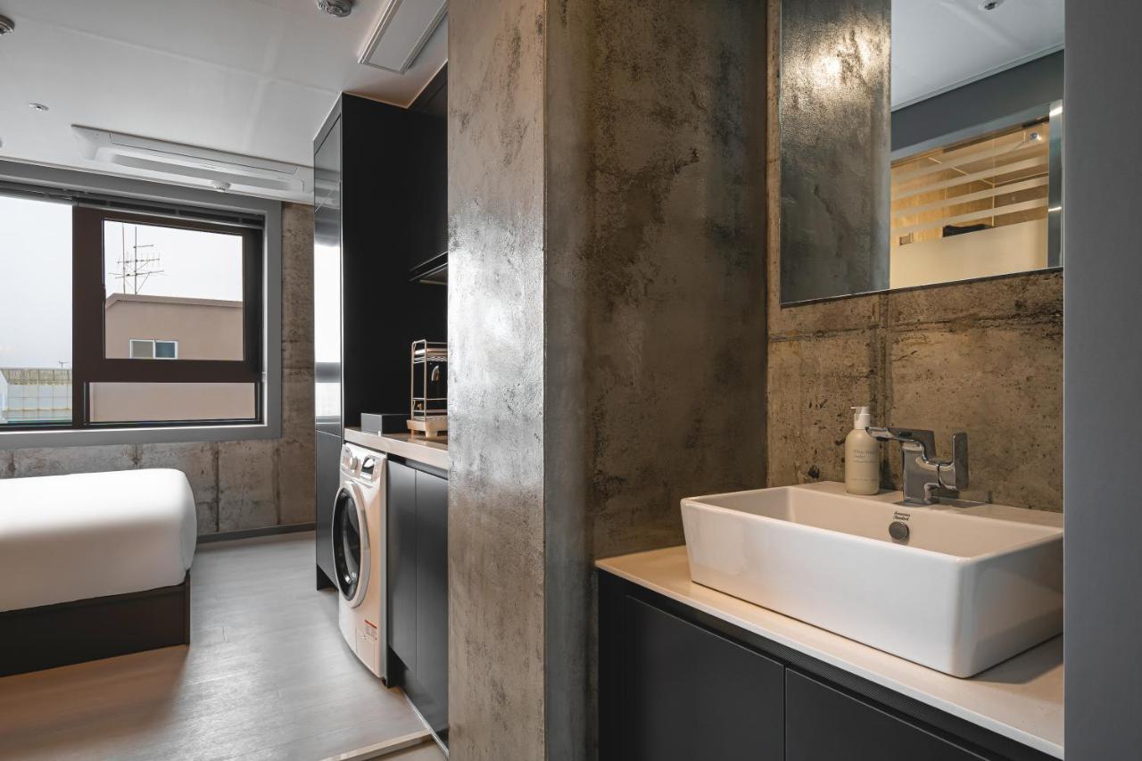 Urbanstay Boutique Nampo Biff Busan Bagian luar foto